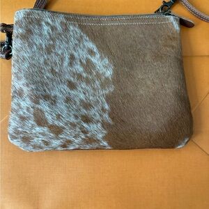 Cute Myra crossbody bag